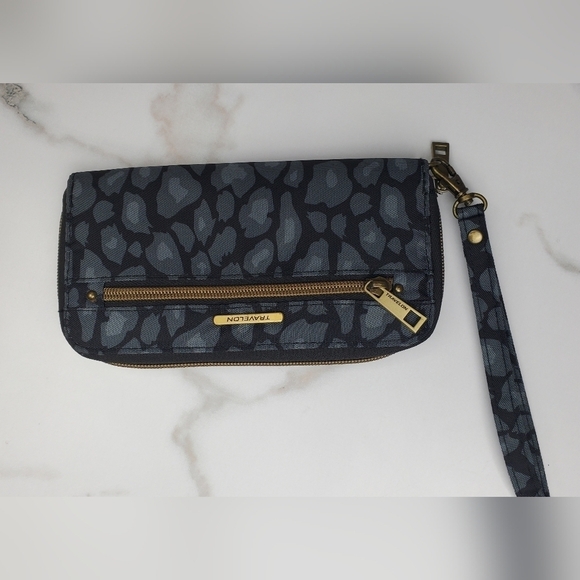 Travelon RFID Blocking Grey Animal Print Continental Wallet Wristlet - Picture 2 of 11